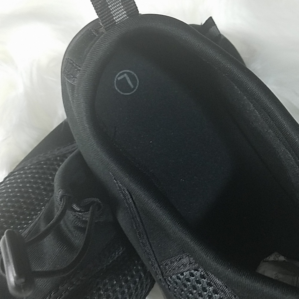 Fashion Beach shoes, Men's black bch shoes, size L - Picture 6 of 7